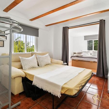 Casa De 2 Dormitorios Con Piscina Privada Y Desayuno Incluido En Alhaurin Alhaurín de la Torre Dış mekan fotoğraf